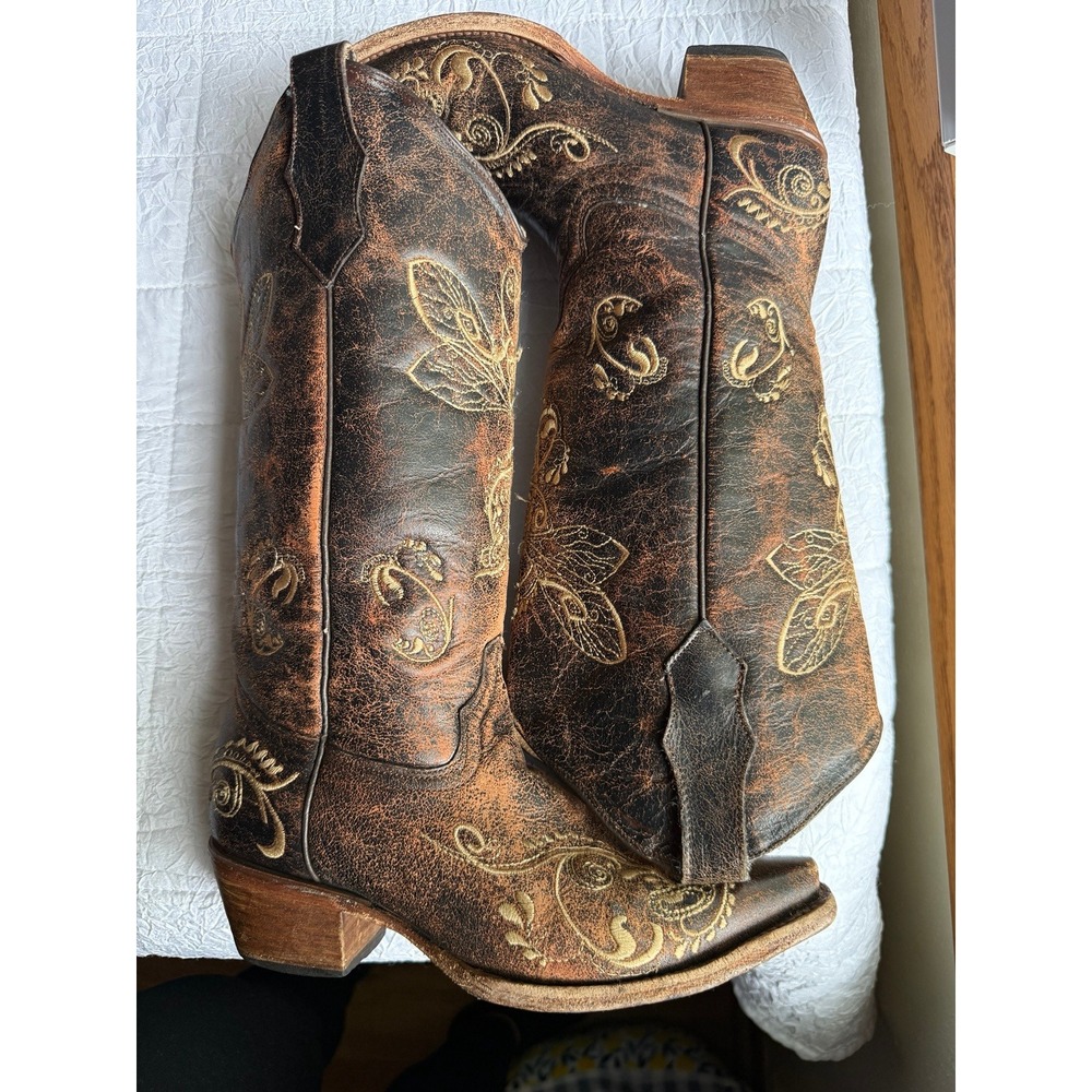 Corral Women Distressed Brown Leather Dragonfly Embroidered Western Boots - Picture 8 of 9